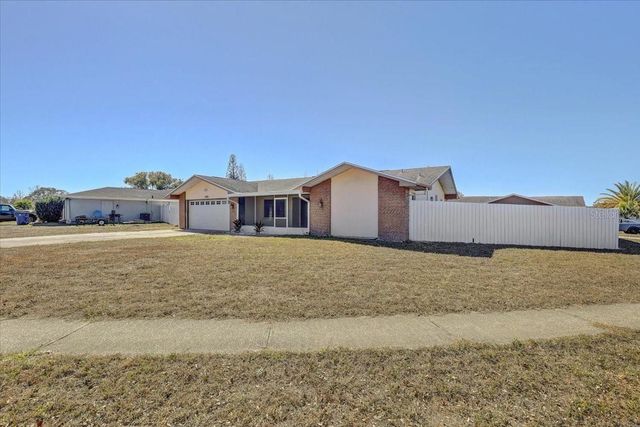 7012 PIN CHERRY LANE, Port Richey, FL 34668