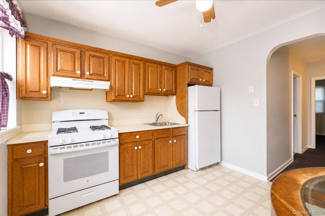 76 Dongan Avenue, Staten Island, NY 10314