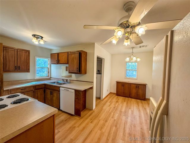 382 Seminole Road, Lone Grove, OK 73443