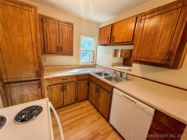 382 Seminole Road, Lone Grove, OK 73443