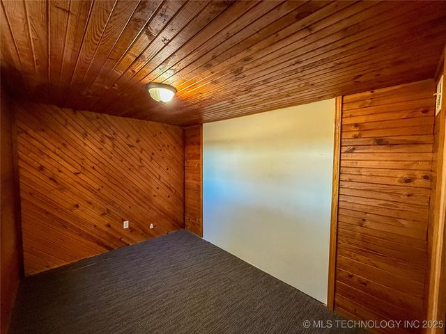 382 Seminole Road, Lone Grove, OK 73443