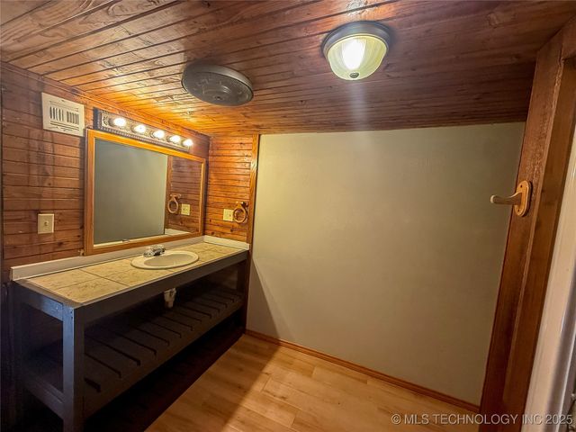 382 Seminole Road, Lone Grove, OK 73443