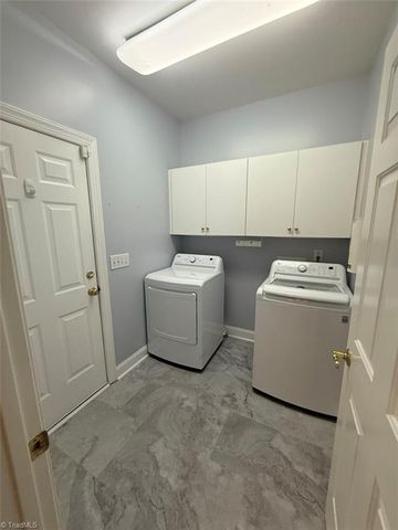 2208 Anchoridge Avenue, High Point, NC 27265