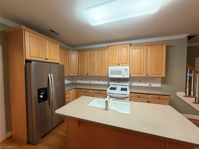 2208 Anchoridge Avenue, High Point, NC 27265