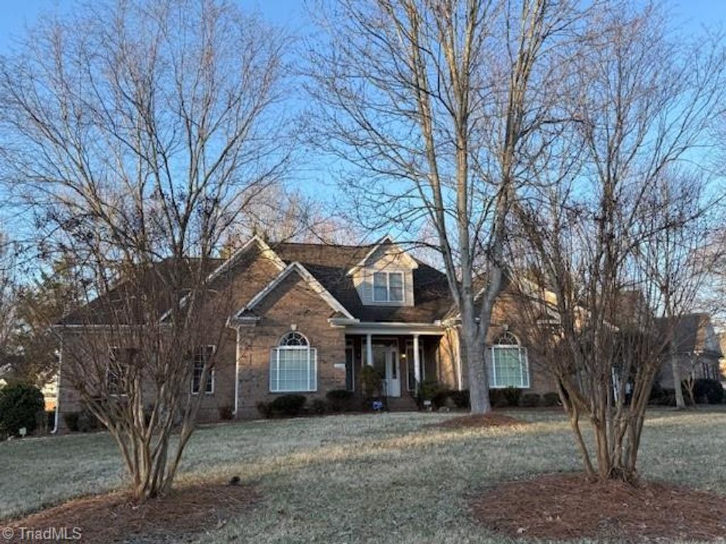 2208 Anchoridge Avenue, High Point, NC 27265
