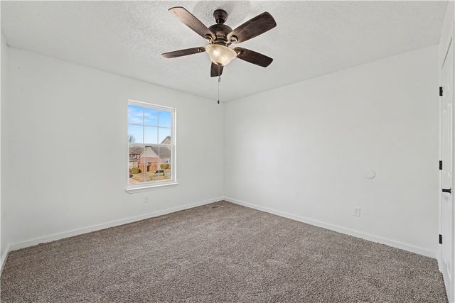 3409 SW Victoria Place, Bentonville, AR 72712