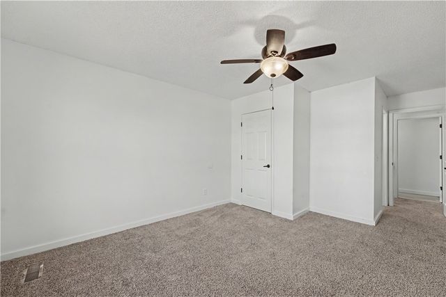 3409 SW Victoria Place, Bentonville, AR 72712