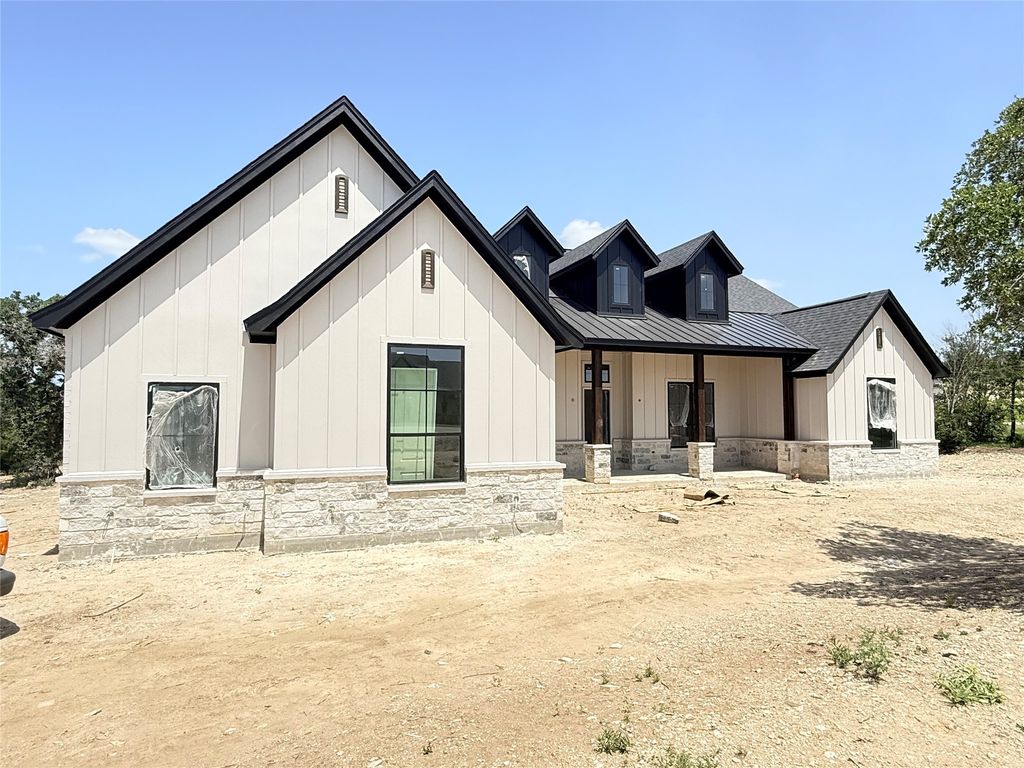 740 Burr Oak Lane, Weatherford, TX 76085