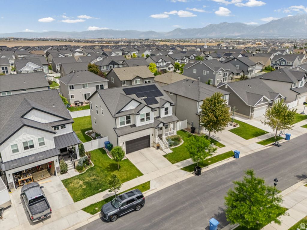 Image 7 of property listing at 6732 W DESERT MESA DR, Herriman, UT 84096