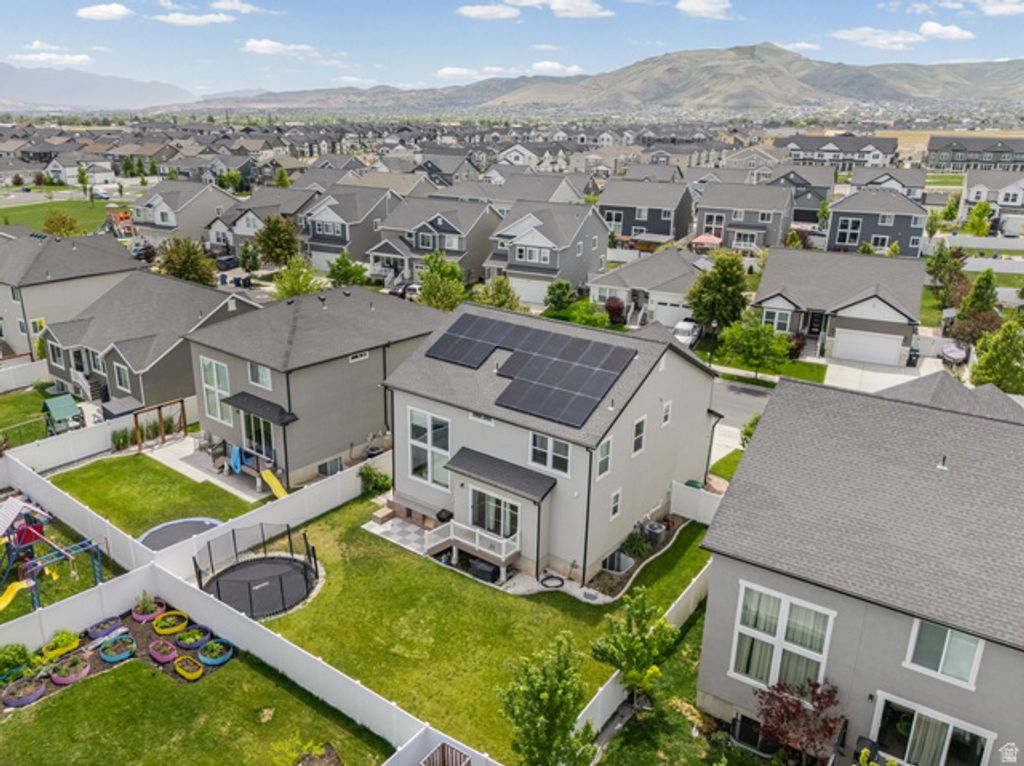 Image 8 of property listing at 6732 W DESERT MESA DR, Herriman, UT 84096