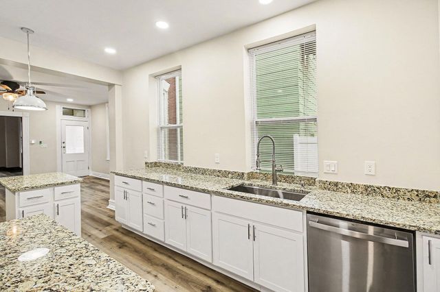 516 W 12th Street, Newport, KY 41071