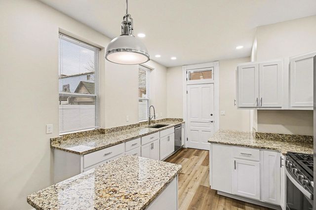 516 W 12th Street, Newport, KY 41071