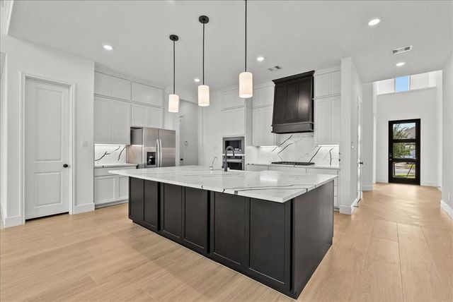 3013 Shelly Bayou Court, League City, TX 77573