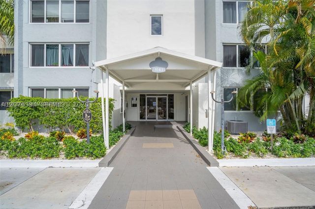 9143 SW 77th Ave B710, Miami, FL 33156