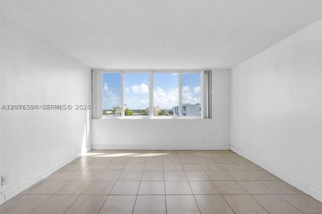 9143 SW 77th Ave B710, Miami, FL 33156