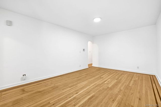 4223 Digney Avenue, Bronx, NY 10466