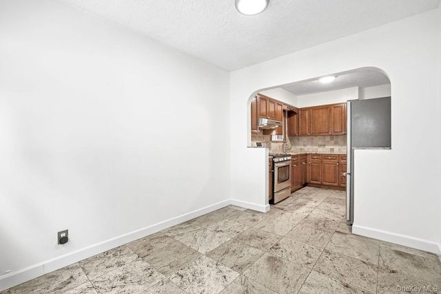 4223 Digney Avenue, Bronx, NY 10466