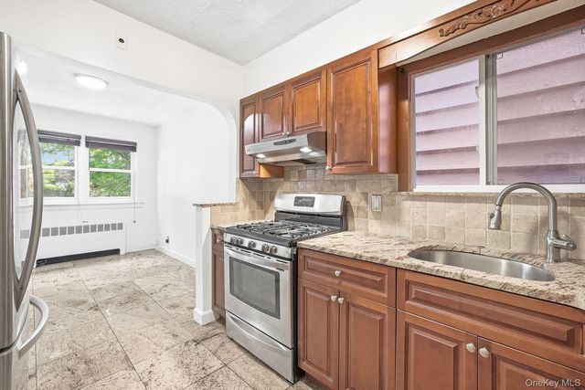 4223 Digney Avenue, Bronx, NY 10466