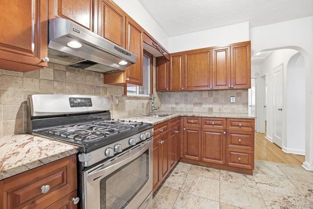 4223 Digney Avenue, Bronx, NY 10466