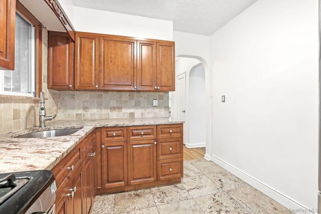 4223 Digney Avenue, Bronx, NY 10466