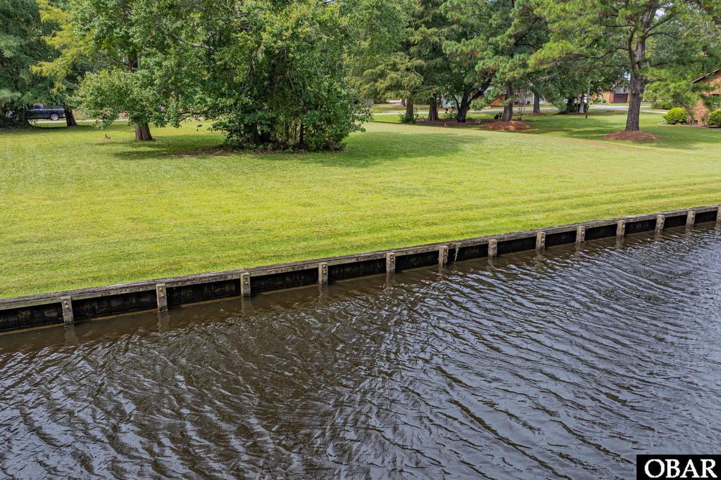 Image 13 of property listing at 104 Pike Drive, Elizabeth City, NC 27909