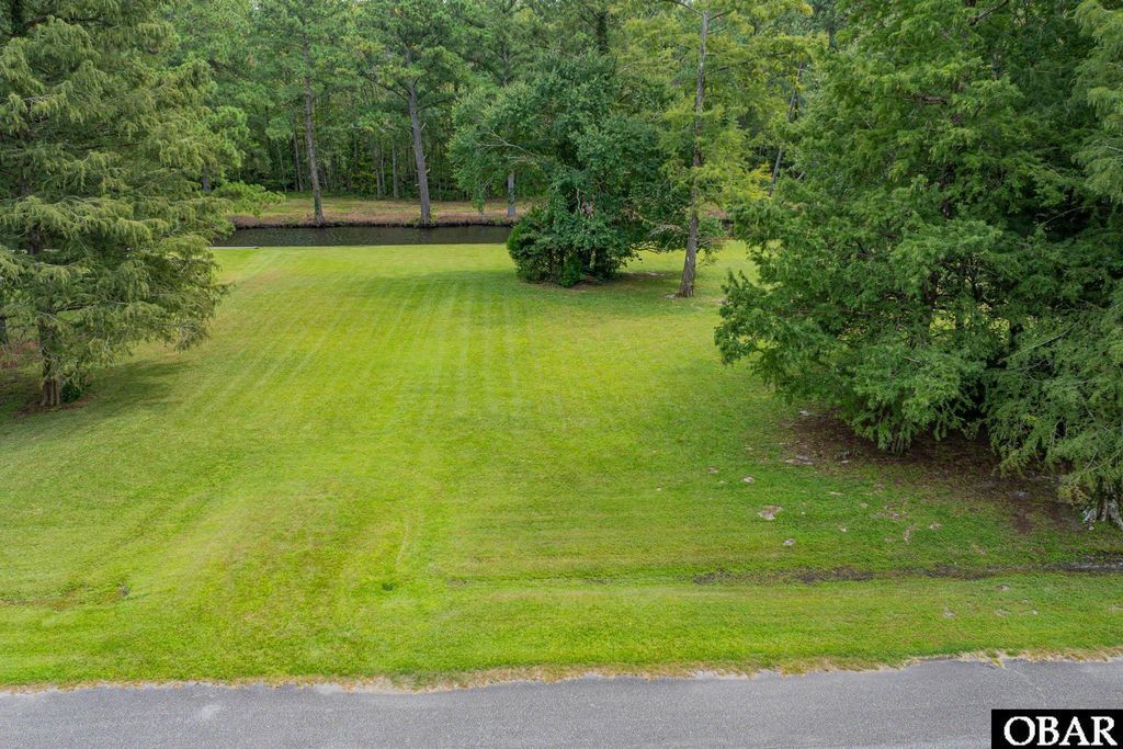 Image 9 of property listing at 104 Pike Drive, Elizabeth City, NC 27909