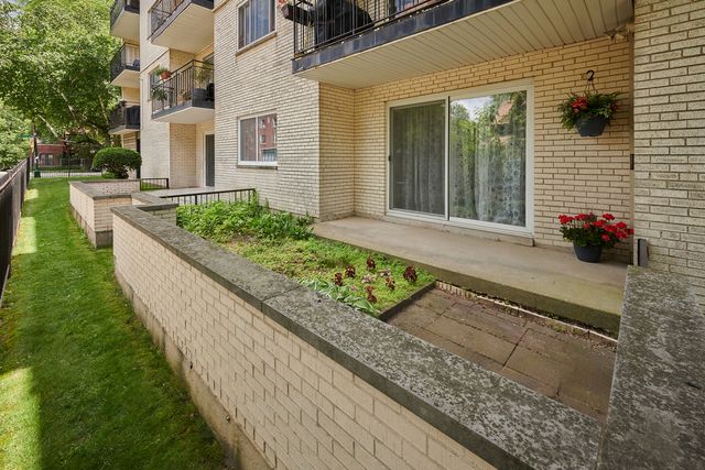 7074 N RIDGE Boulevard 1E, Chicago, IL 60645