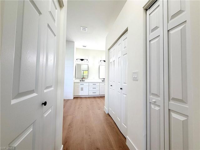 11001 Sea Tropic LN, Fort Myers, FL 33908