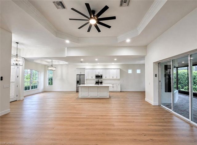 11001 Sea Tropic LN, Fort Myers, FL 33908