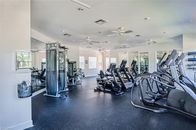 11001 Sea Tropic LN, Fort Myers, FL 33908