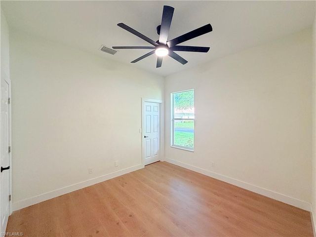 11001 Sea Tropic LN, Fort Myers, FL 33908
