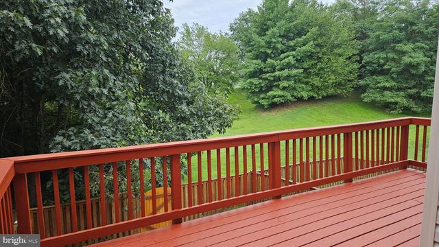 6852 DRIFTON CT, Centreville, VA 20121