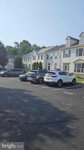 6852 DRIFTON CT, Centreville, VA 20121