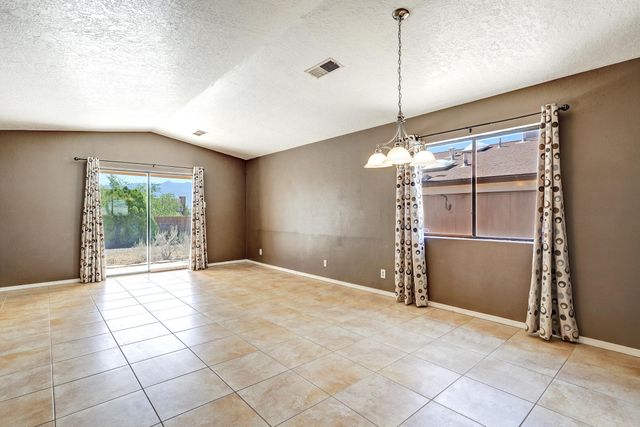 4862 Platinum Loop NE, Rio Rancho, NM 87124