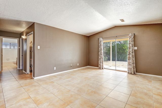 4862 Platinum Loop NE, Rio Rancho, NM 87124