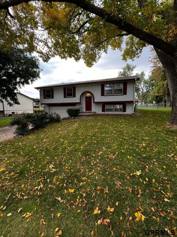 7405 Josephine Street S, La Vista, NE 68128