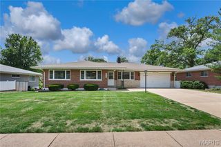 8935 Westhaven Court, Crestwood, MO 63126
