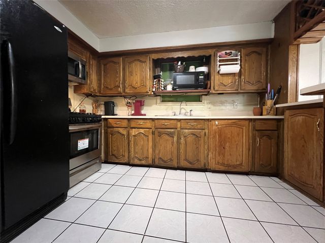 8512 Hackney Lane, Dallas, TX 75238