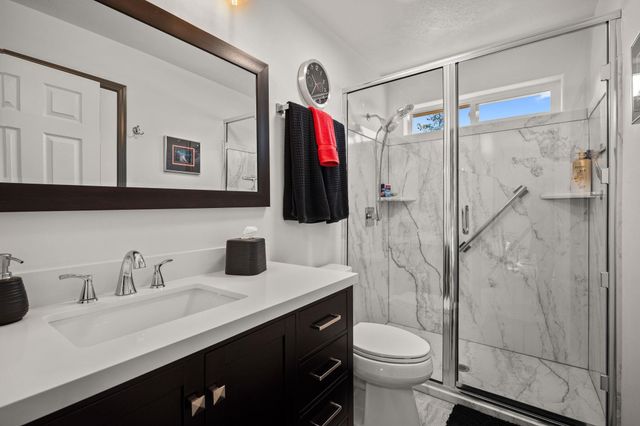 9110 N JAMES Ct, Spokane, WA 99208