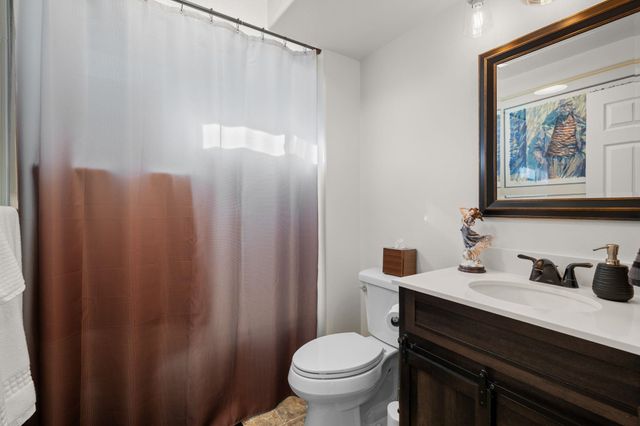 9110 N JAMES Ct, Spokane, WA 99208