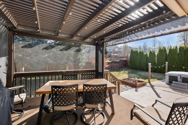 9110 N JAMES Ct, Spokane, WA 99208