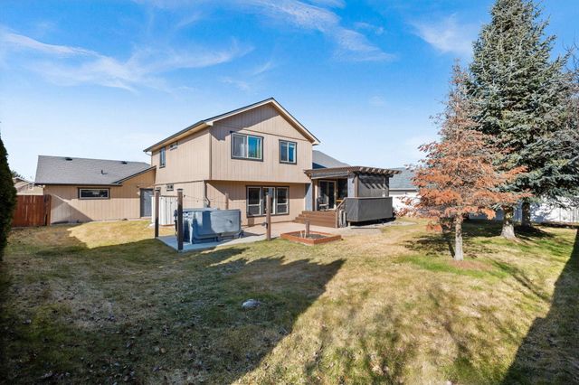 9110 N JAMES Ct, Spokane, WA 99208