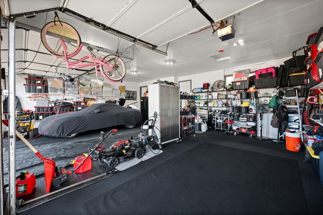 9110 N JAMES Ct, Spokane, WA 99208