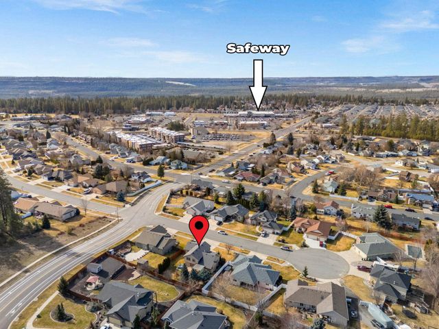 9110 N JAMES Ct, Spokane, WA 99208