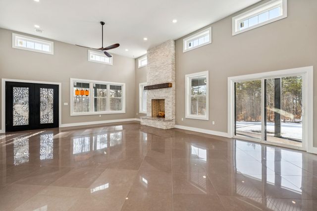 28 Lady Slipper Lane, Wolfeboro, NH 03894