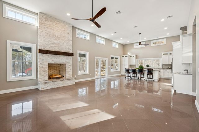 28 Lady Slipper Lane, Wolfeboro, NH 03894