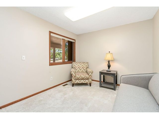 1471 Front Nine Dr, Fort Collins, CO 80525