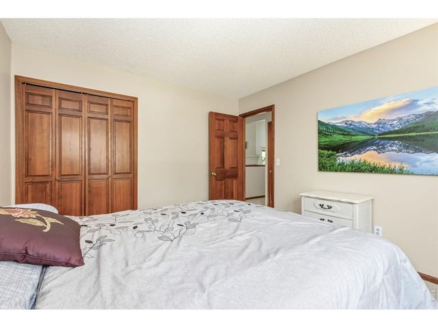 1471 Front Nine Dr, Fort Collins, CO 80525