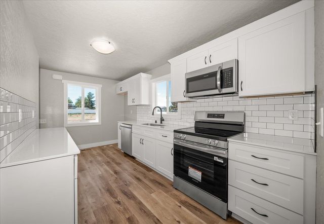 1005 S Century Rd, Spokane Valley, WA 99037
