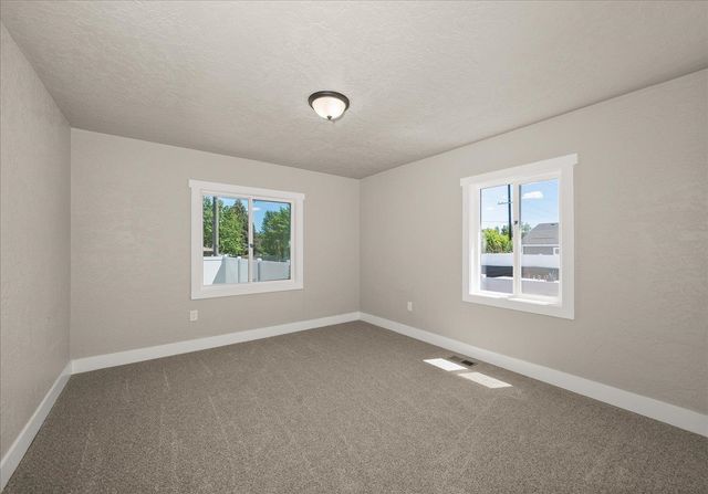 1005 S Century Rd, Spokane Valley, WA 99037